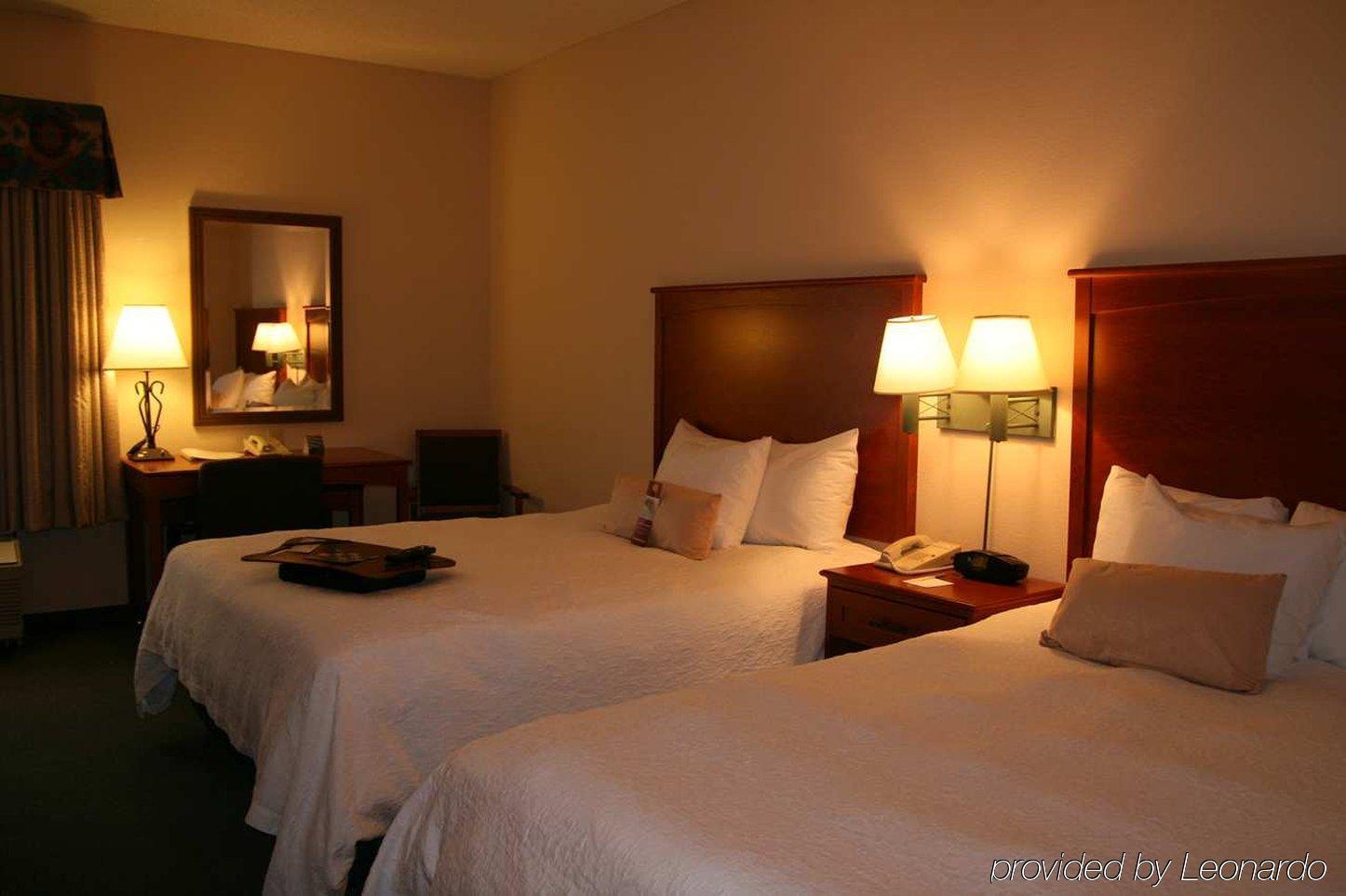Hampton Inn & Suites Scottsdale On Shea Blvd חדר תמונה